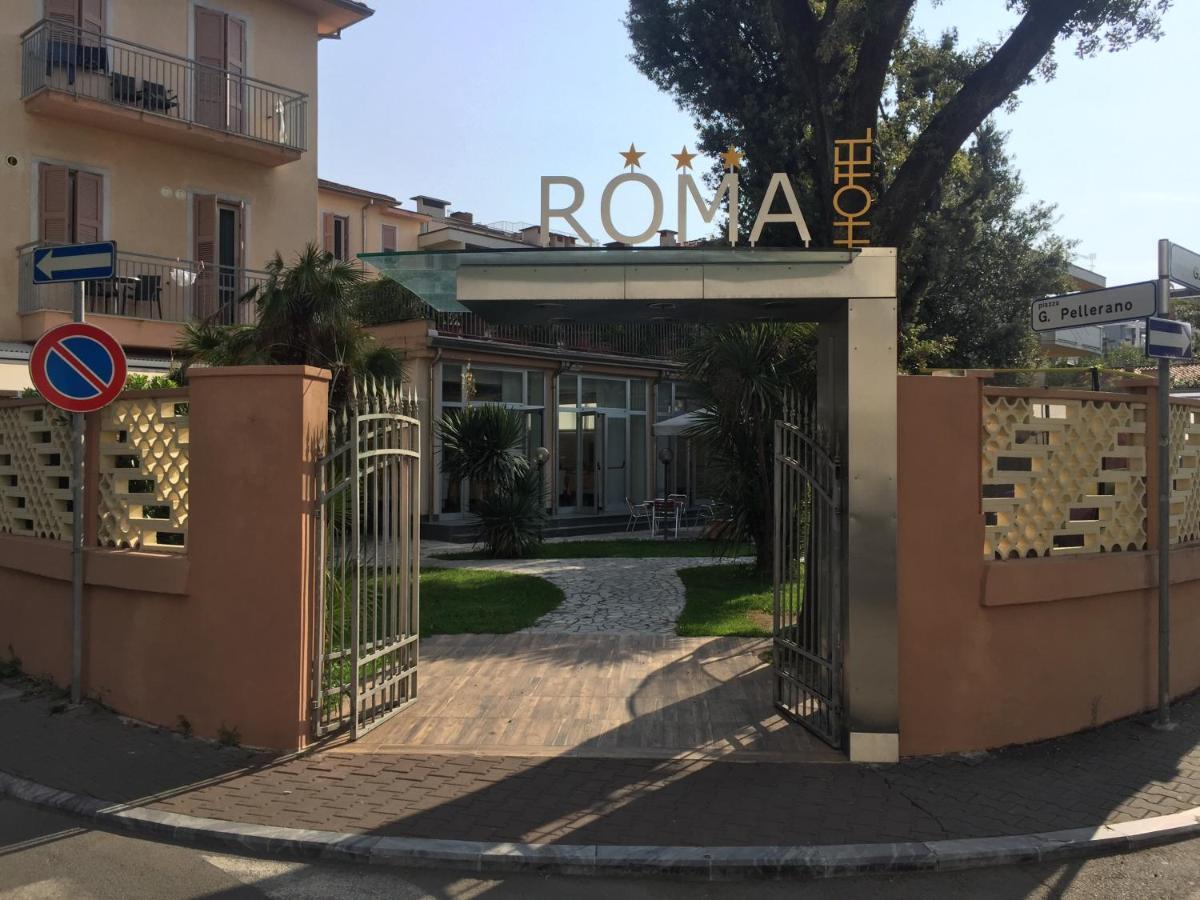 Hotel Roma マリーナ・ディ・マッサ エクステリア 写真